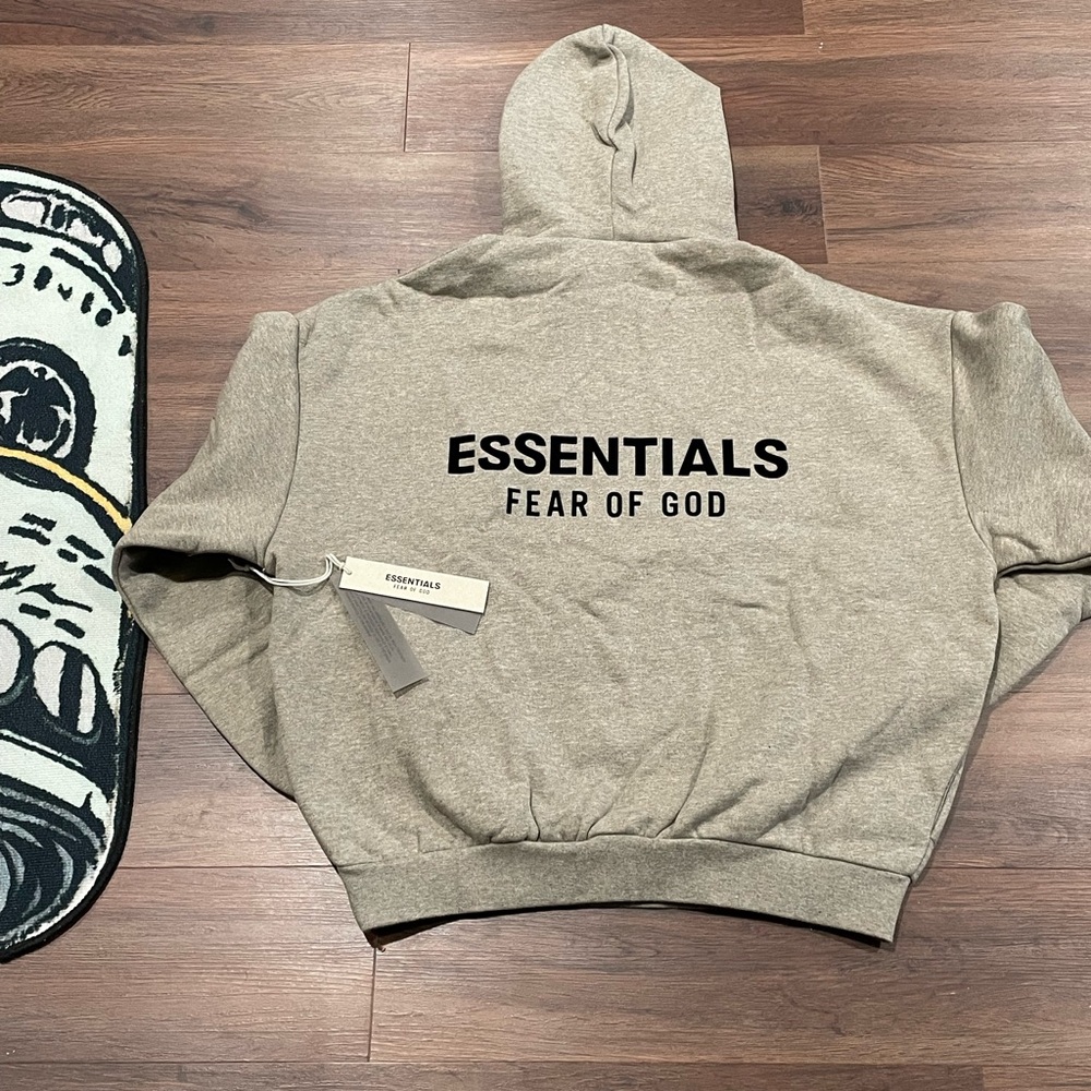 Fear of God Essentials Hoodie Heather grey FW24 Size L Heavyweight Fleece - Picture 4 of 4